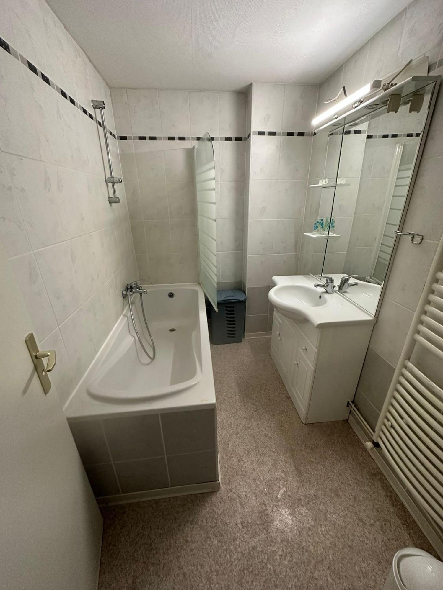 Joli Appartement 2 Chambres Face Gare Forbach Exterior foto